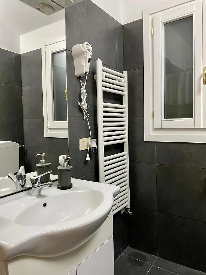 La Dogaressa Guest House Venezia 0*,  Italia